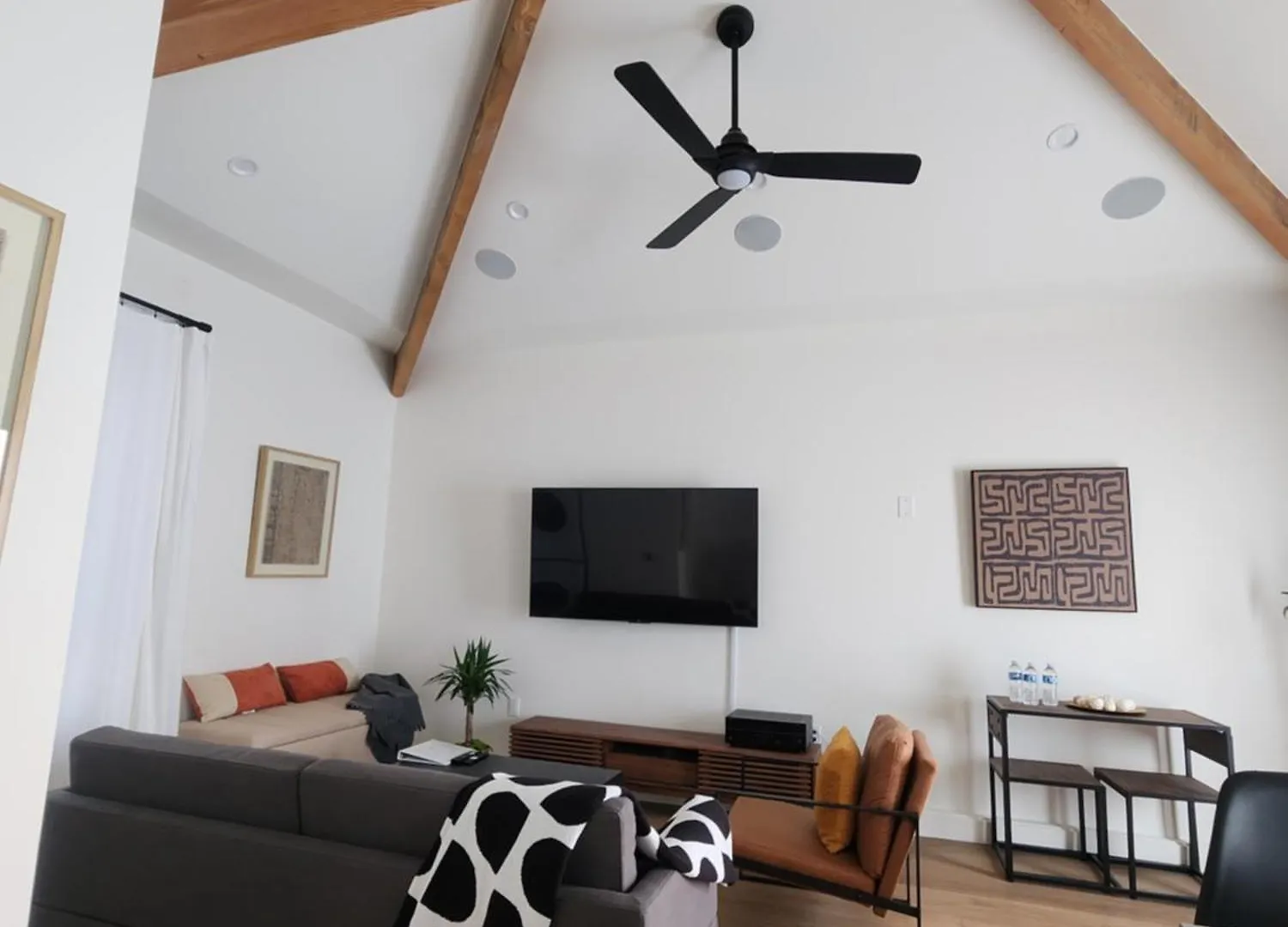 Ladera Retreat Near Sofi Stadium, Lax, Beach Los Angeles